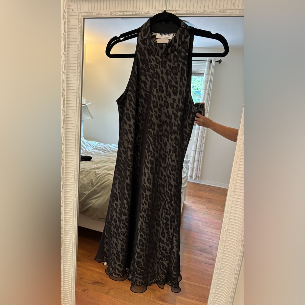 Elegant Black Leopard Print Halter Dress